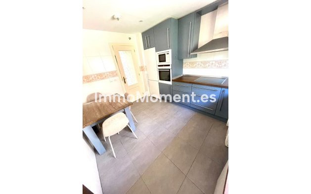 Reventa - Apartamento - Benahavís - Benahavís Centro