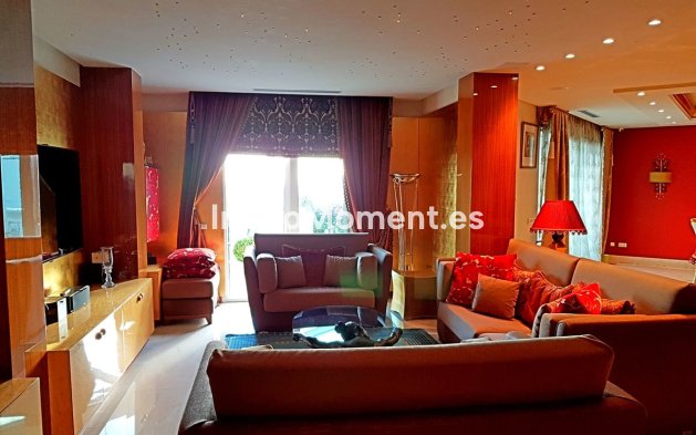 Wiederverkauf - Wohnung - Estepona  - New Golden Mile