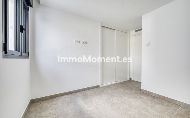 Reventa - Apartamento - Estepona  - Cancelada