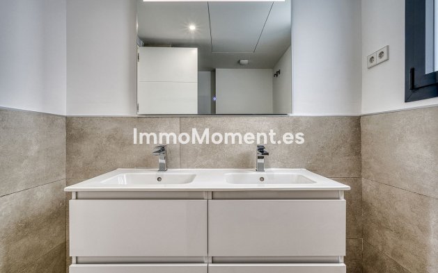 Reventa - Apartamento - Estepona  - Cancelada