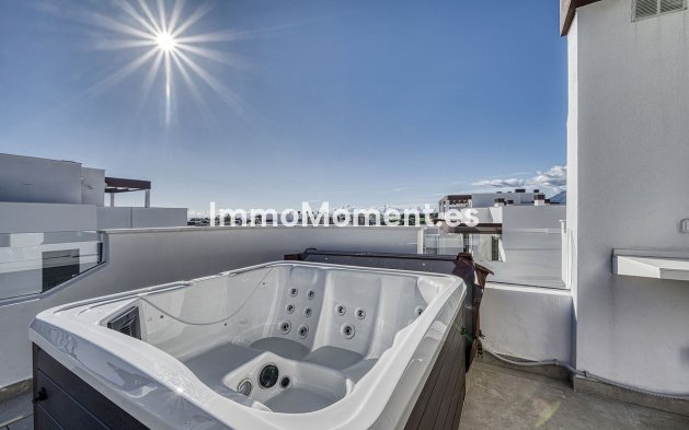 Reventa - Apartamento - Estepona  - Cancelada