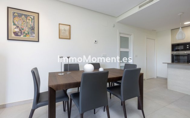 Wiederverkauf - Wohnung - Marbella - Nueva Andalucía