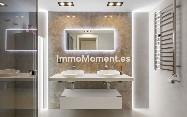 Wiederverkauf - Wohnung - Marbella - Puerto Banús