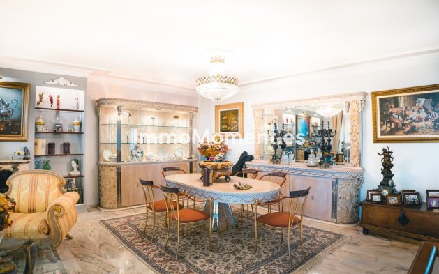 Resale - Apartment - Fuengirola - Fuengirola Centro