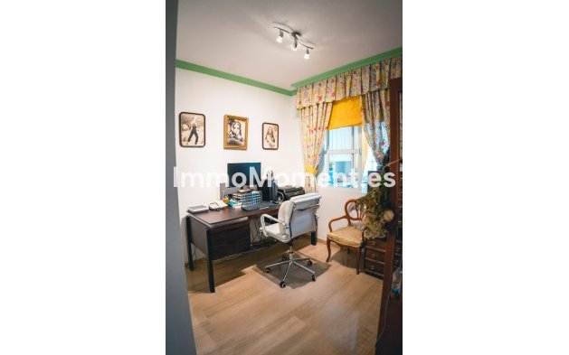 Resale - Apartment - Fuengirola - Fuengirola Centro
