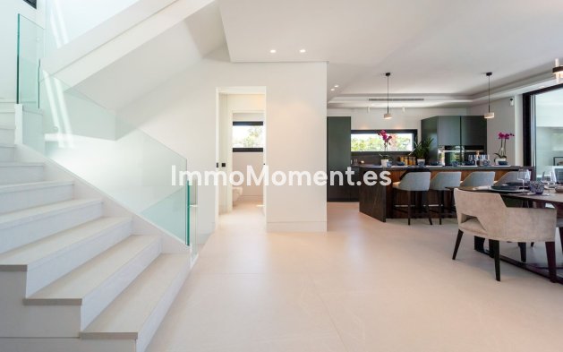 Wiederverkauf - Villa - Marbella - Nueva Andalucía