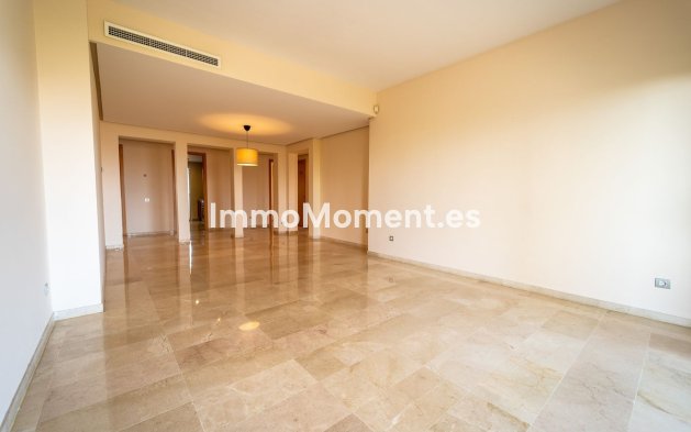 Resale - Apartment - Mijas - La Cala Golf