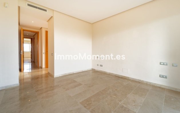 Resale - Apartment - Mijas - La Cala Golf