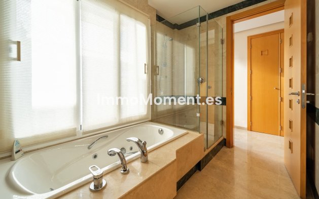 Resale - Apartment - Mijas - La Cala Golf