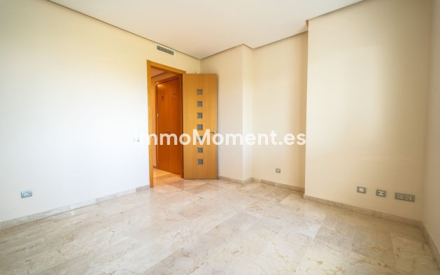Resale - Apartment - Mijas - La Cala Golf
