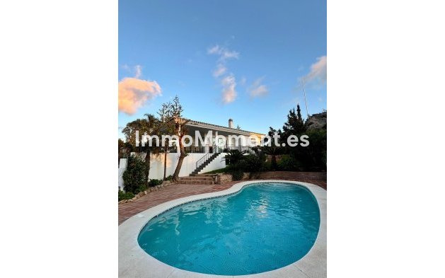 Revente - Villa - Benalmadena - Benalmadena Centro