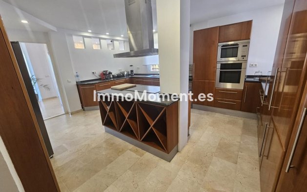 Revente - Villa - Benalmadena - Benalmadena Centro