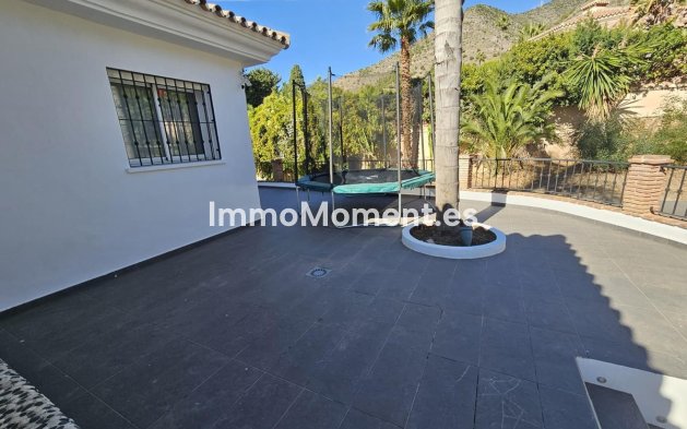 Revente - Villa - Benalmadena - Benalmadena Centro