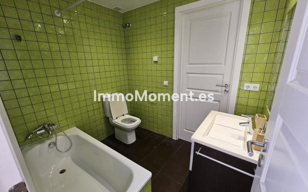 Revente - Villa - Benalmadena - Benalmadena Centro