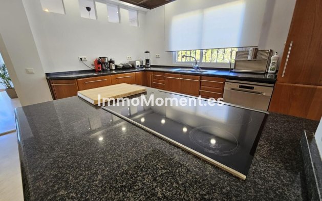 Revente - Villa - Benalmadena - Benalmadena Centro