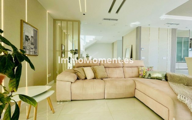 Revente - Villa - Benalmadena - Benalmadena Centro