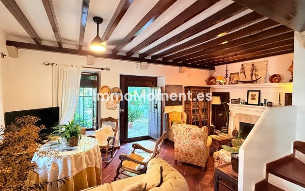 Reventa - Casa de campo - Interior  - Alora