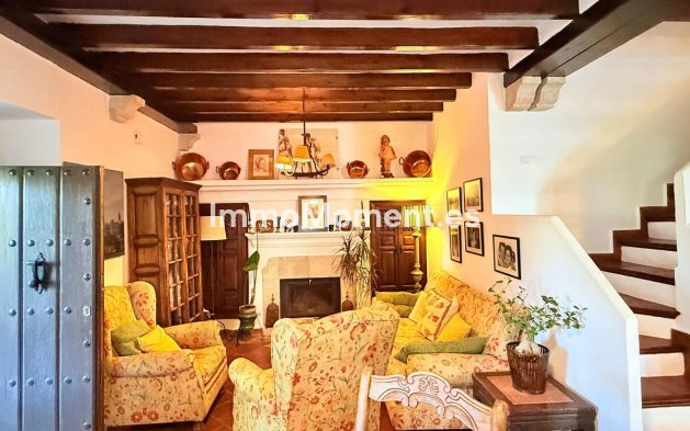 Reventa - Casa de campo - Interior  - Alora