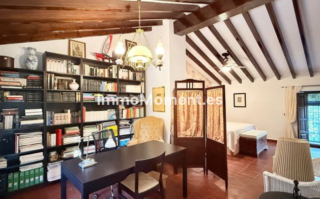 Reventa - Casa de campo - Interior  - Alora