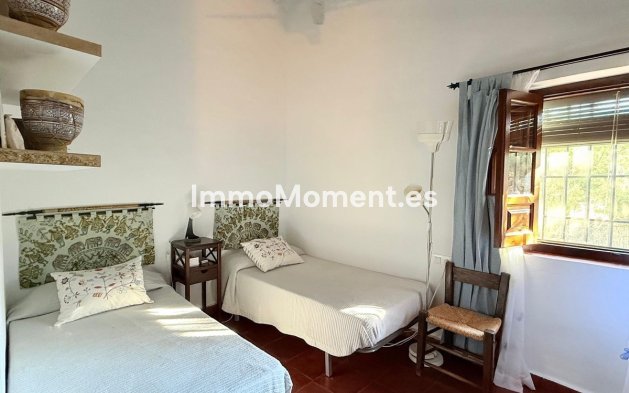 Reventa - Casa de campo - Interior  - Alora