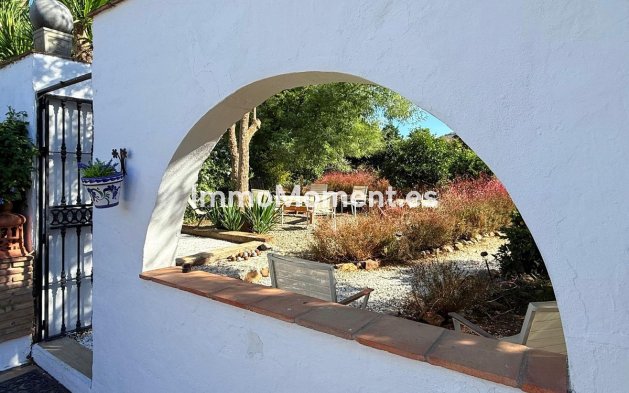 Wiederverkauf - Landhaus -   Inländisch - Coín