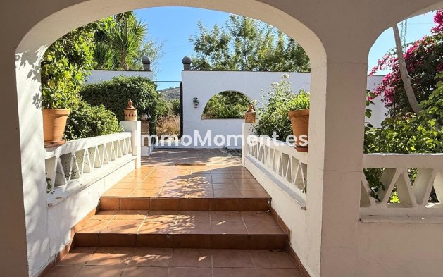 Wiederverkauf - Landhaus -   Inländisch - Coín