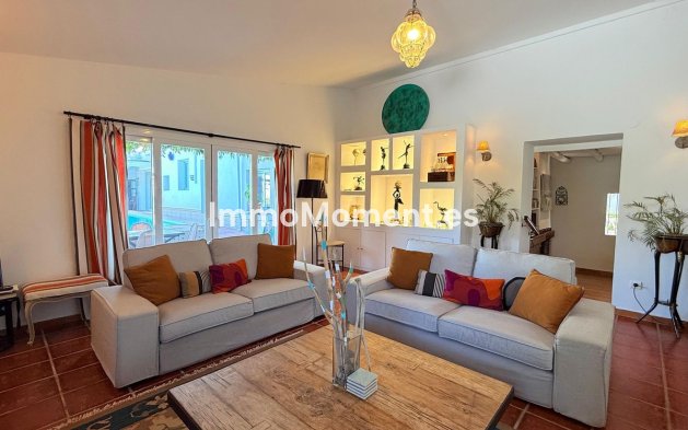 Wiederverkauf - Landhaus -   Inländisch - Coín