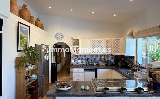 Wiederverkauf - Landhaus -   Inländisch - Coín