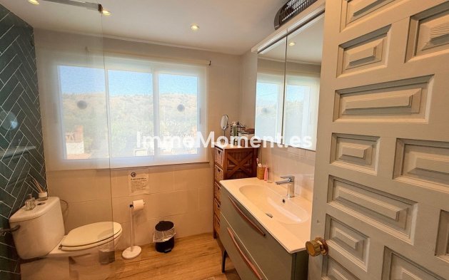 Wiederverkauf - Landhaus -   Inländisch - Coín