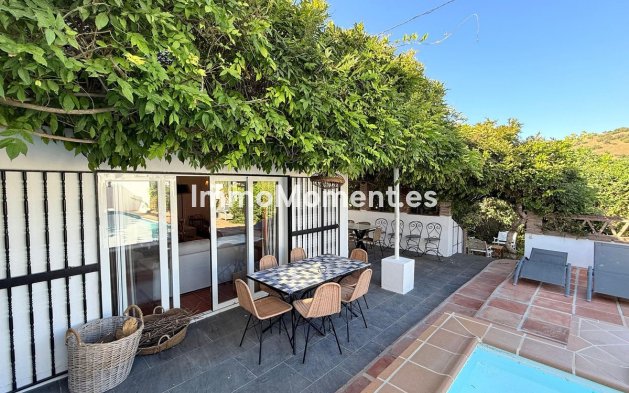 Wiederverkauf - Landhaus -   Inländisch - Coín