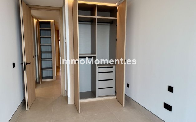 Wiederverkauf - Wohnung - Málaga