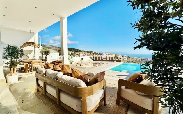 Revente - Villa - Benalmadena - Benalmadena Centro