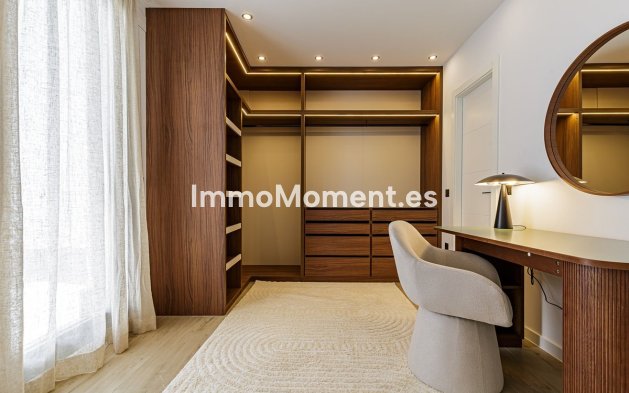 Revente - Villa - Benalmadena - Benalmadena Centro