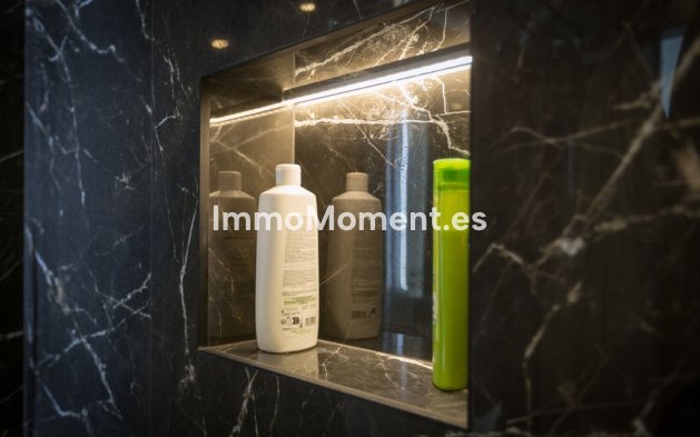 Wiederverkauf - Wohnung - Marbella - Nueva Andalucía