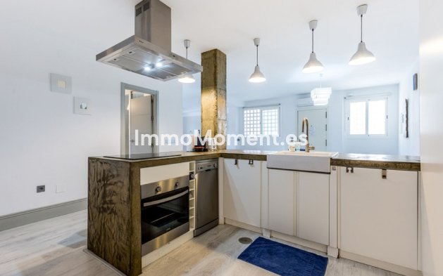 Wiederverkauf - Wohnung - Marbella - Nueva Andalucía