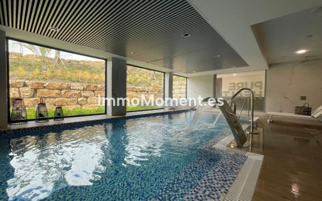 Resale - Apartment - Estepona - Selwo