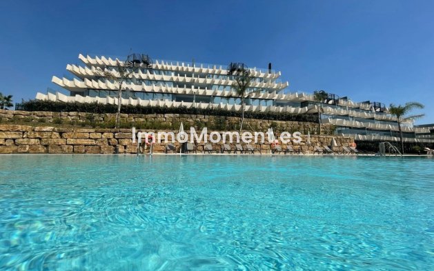 Resale - Apartment - Estepona - Selwo