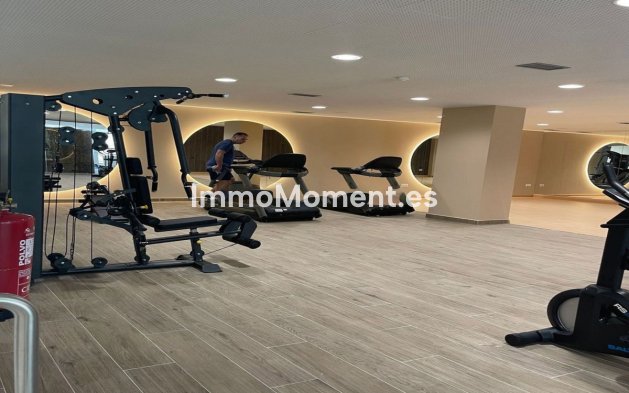 Resale - Apartment - Estepona - Selwo