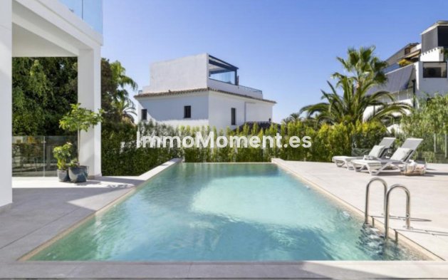 Wiederverkauf - Villa - Marbella - Marbesa