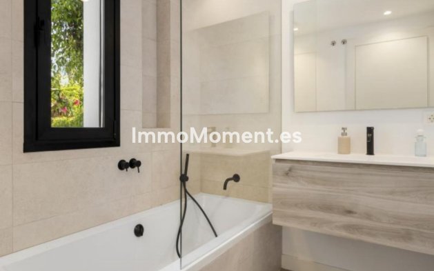 Wiederverkauf - Villa - Marbella - Marbesa