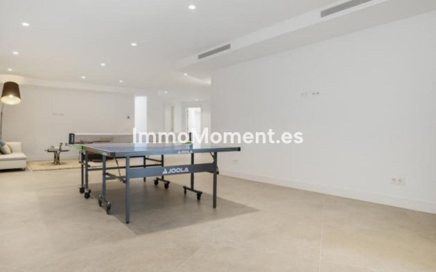 Wiederverkauf - Villa - Marbella - Marbesa