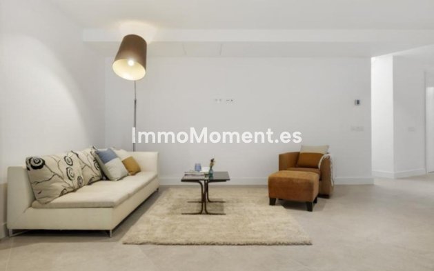 Wiederverkauf - Villa - Marbella - Marbesa