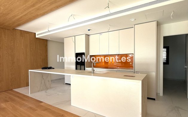 Wiederverkauf - Wohnung - Benalmadena - Benalmadena Centro