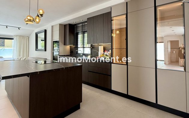 Wiederverkauf - Villa - Marbella - Marbella Centro