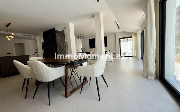 Wiederverkauf - Villa - Marbella - Marbella Centro