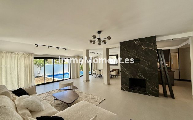 Wiederverkauf - Villa - Marbella - Marbella Centro