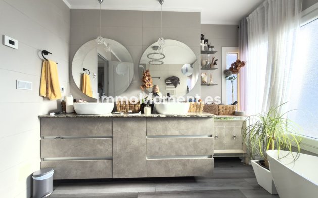 Wiederverkauf - Wohnung - Marbella - Elviria