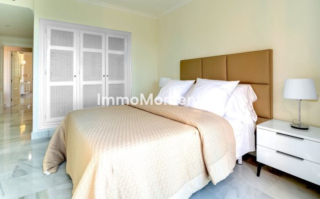 Resale - Apartment - Benahavís - Monte Halcones