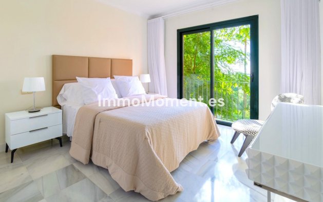 Resale - Apartment - Benahavís - Monte Halcones