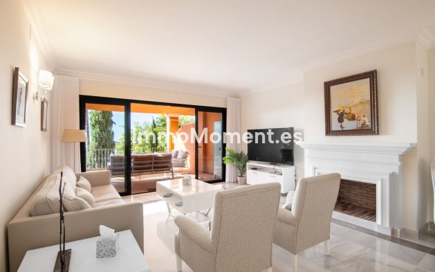 Resale - Apartment - Benahavís - Monte Halcones